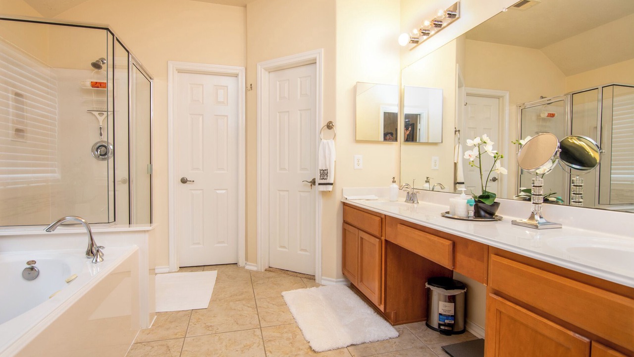 Photo of Bathroom in Sterling Ridge