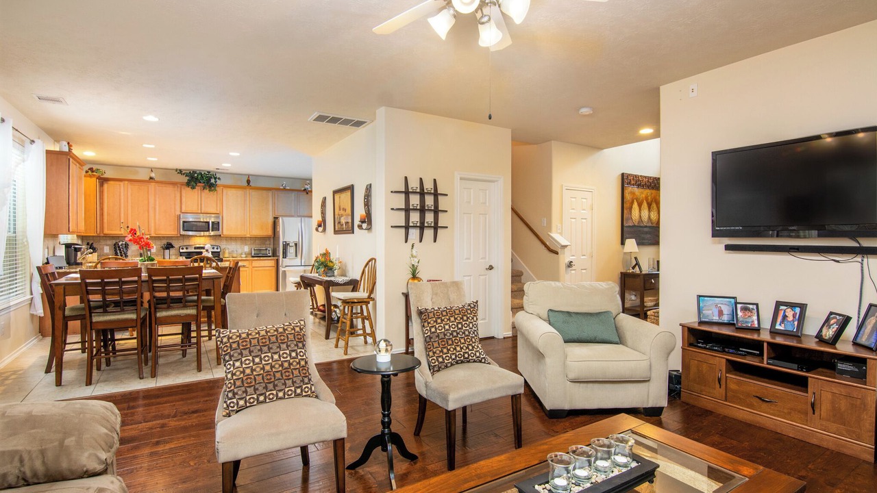 Photo of Livingroom in Sterling Ridge