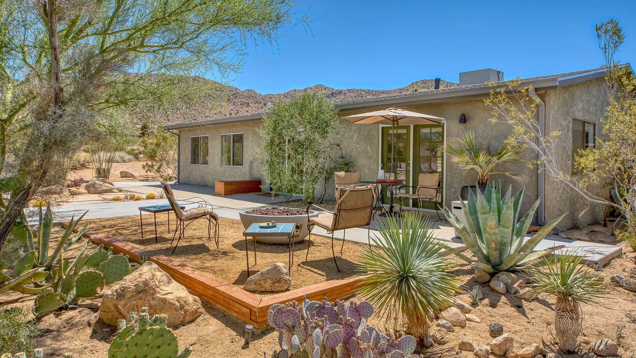 Photo of Patio Balcony in Joshua Tree Highlands