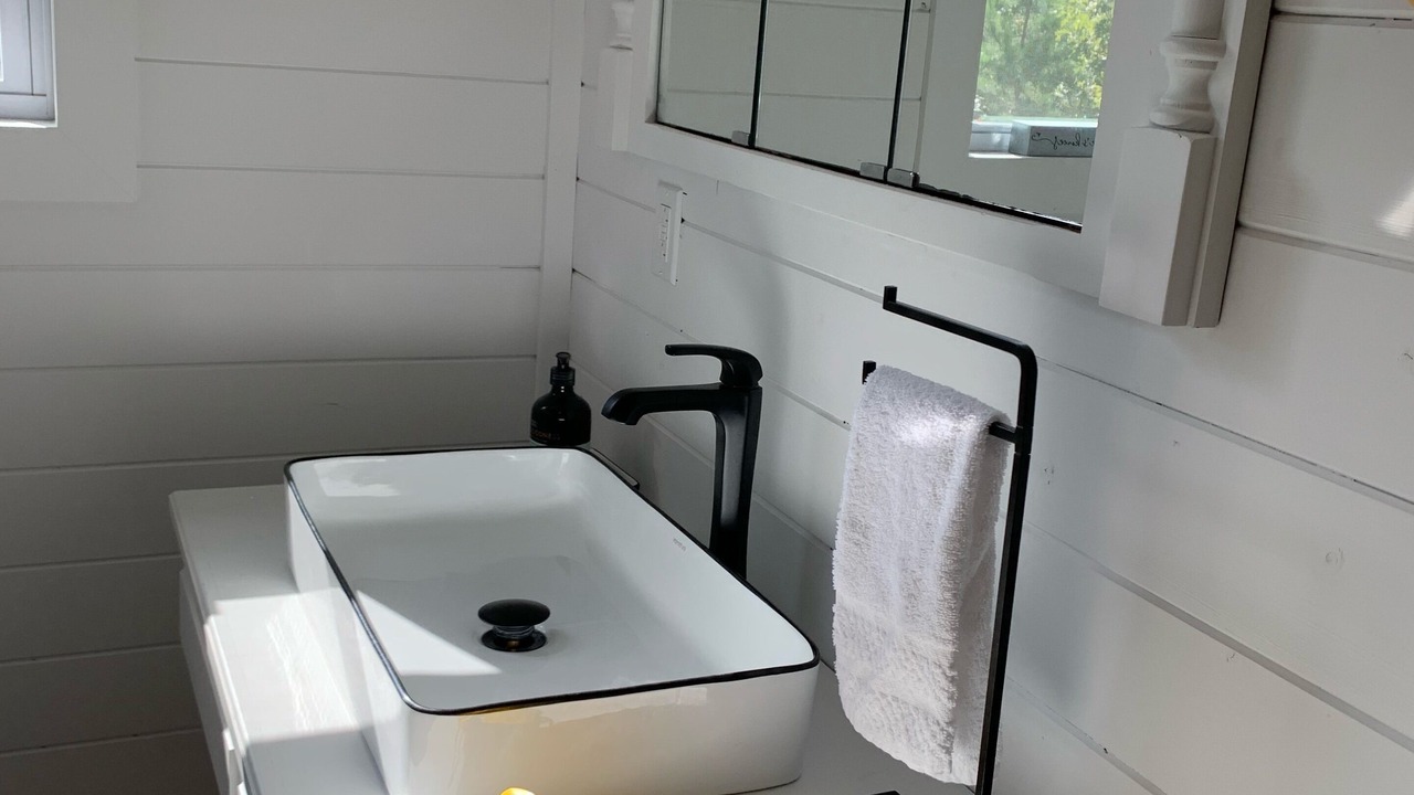 Photo of Bathroom in Ozone