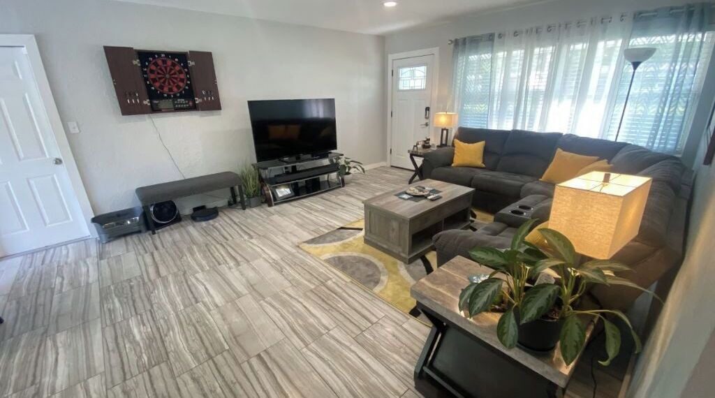 Photo of Livingroom in Coquina Key