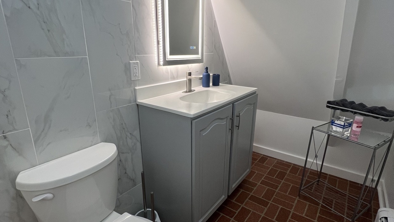 Photo of Bathroom in Shuniah