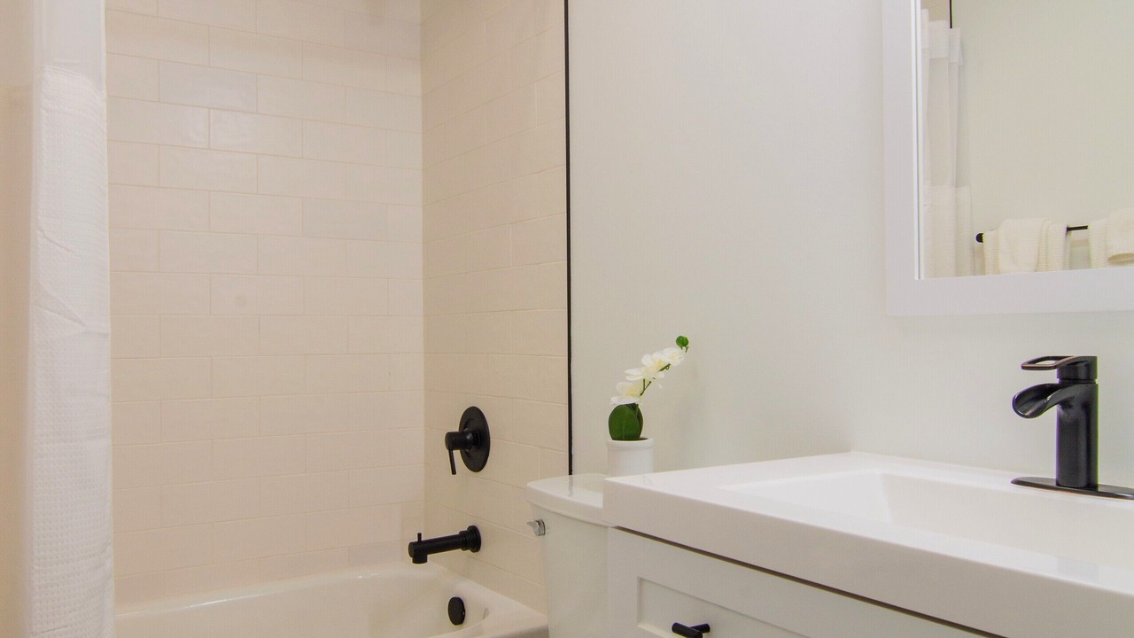 Photo of Bathroom in Elmhurst