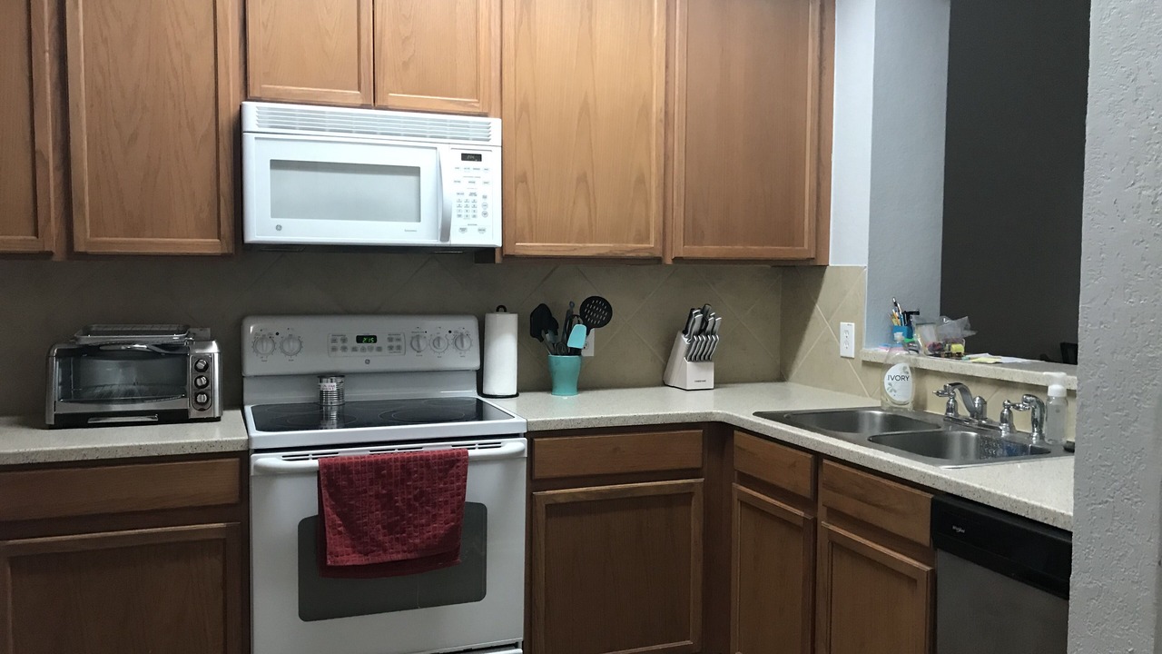 Photo of Kitchen in North Central Thousand Oaks