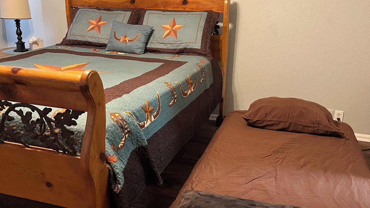 Photo of Bedroom in North Central Thousand Oaks