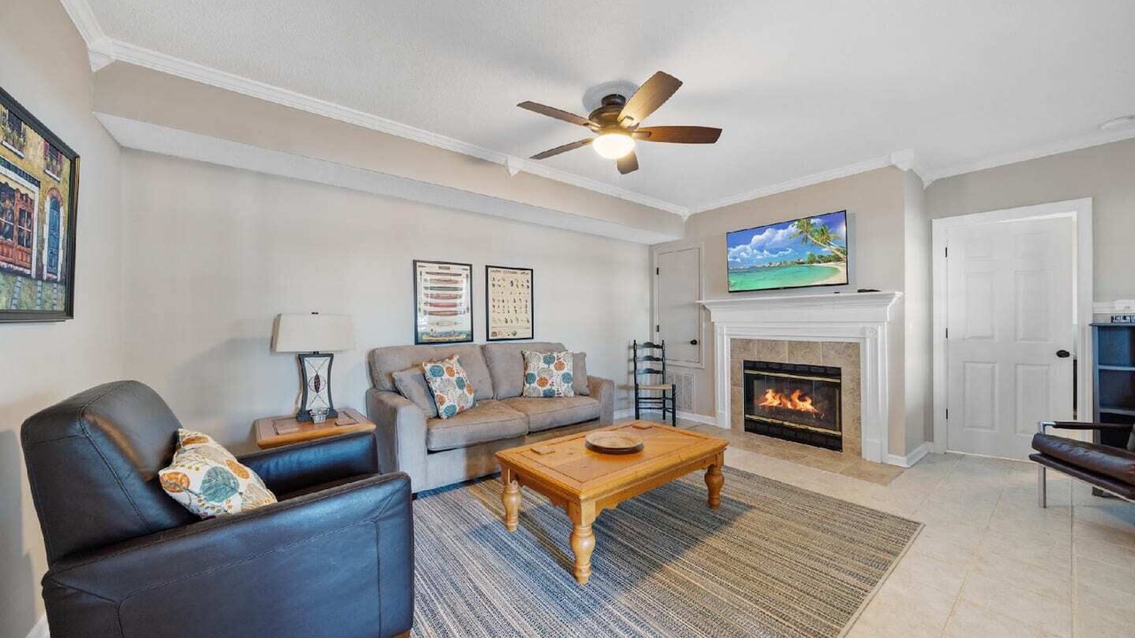 Photo of Livingroom in Eatonton