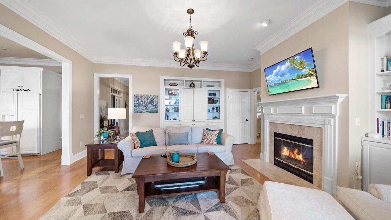Photo of Livingroom in Eatonton