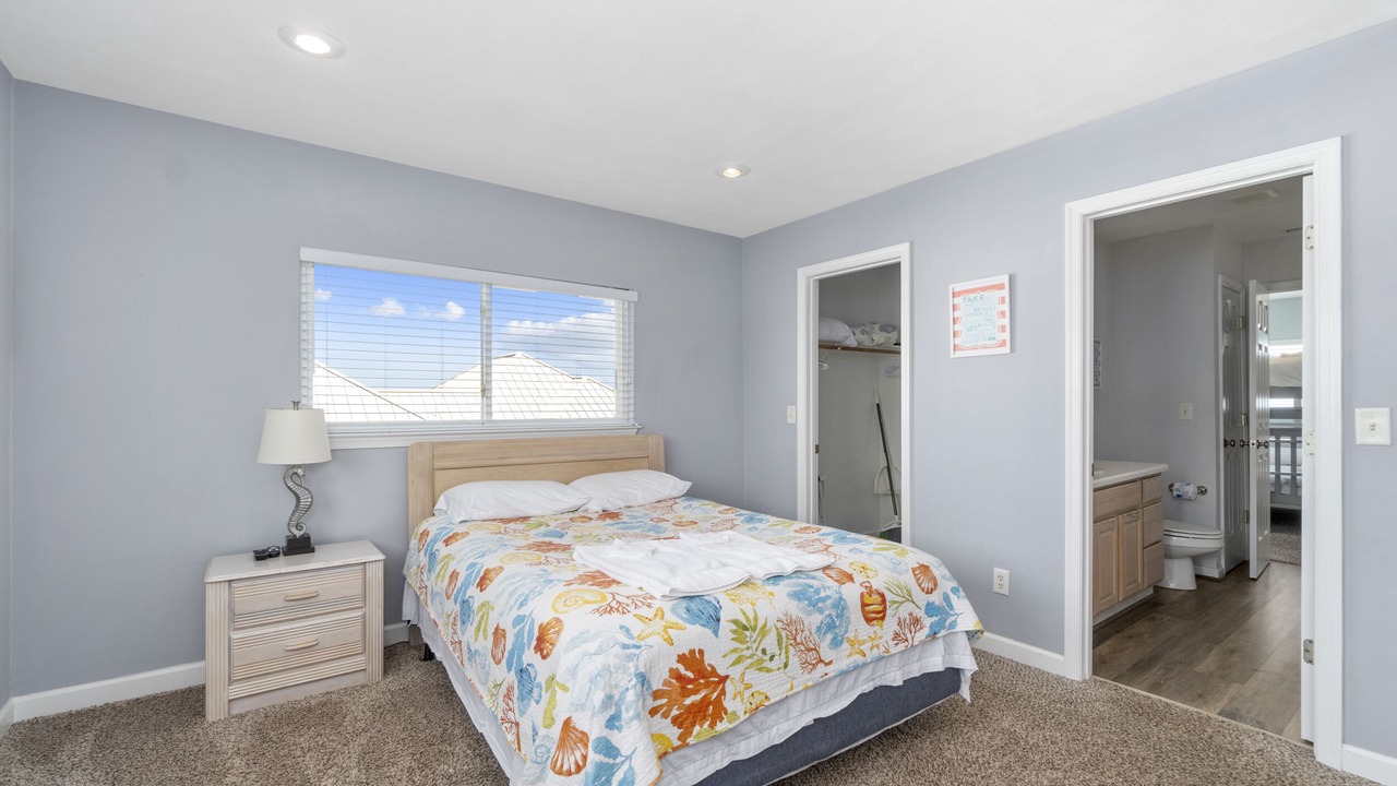 Photo of Bedroom in Sandbridge