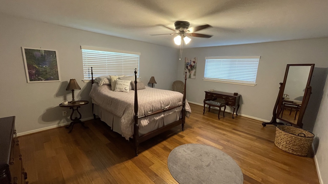 Photo of Bedroom in Woodway