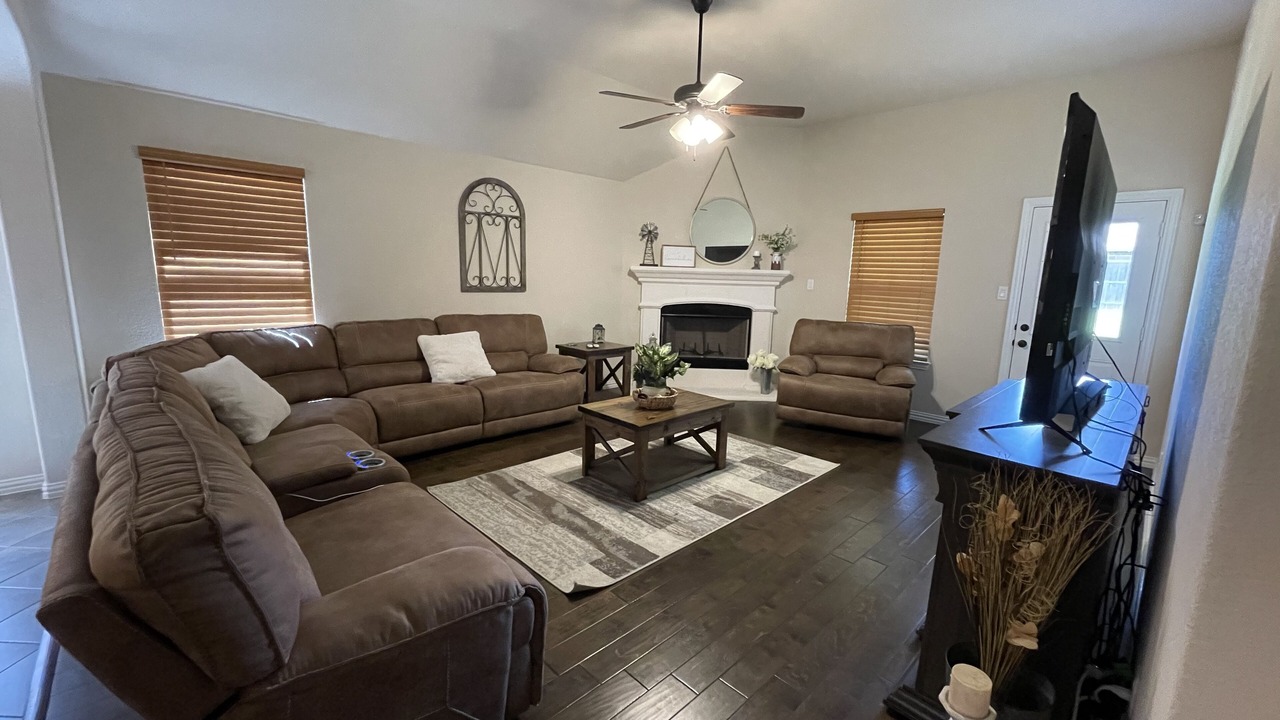 Photo of Livingroom in Ennis