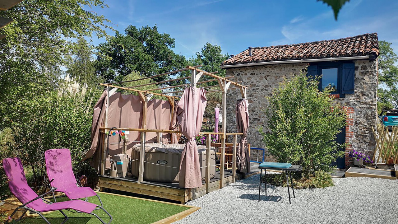 Photo of Patio Balcony in Droux