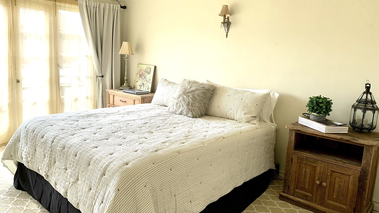 Photo of Bedroom in Belmont Shore