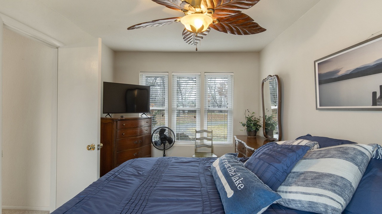 Photo of Bedroom in Pryor