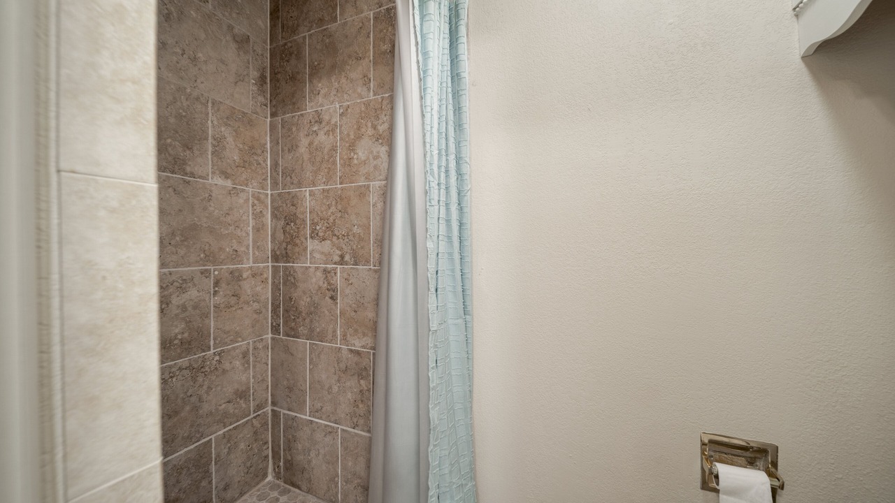 Photo of Bathroom in Pryor