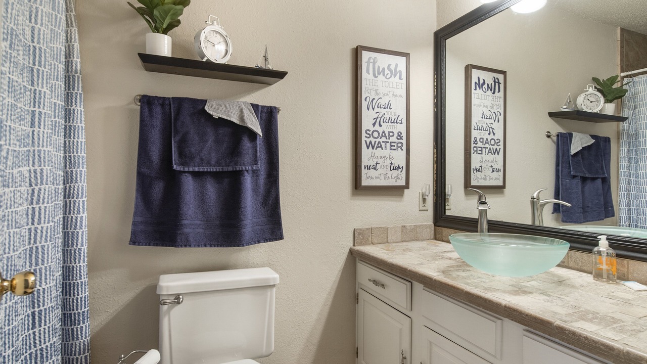 Photo of Bathroom in Pryor