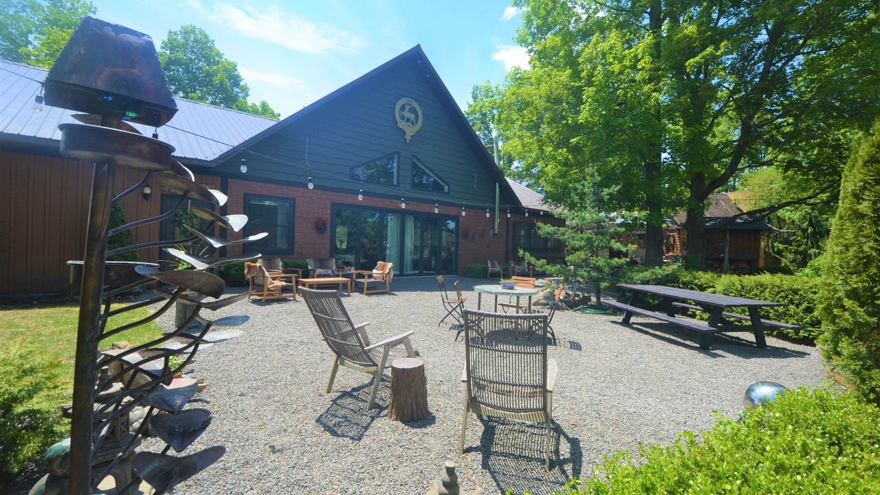 Photo of Outdoor in Caroline