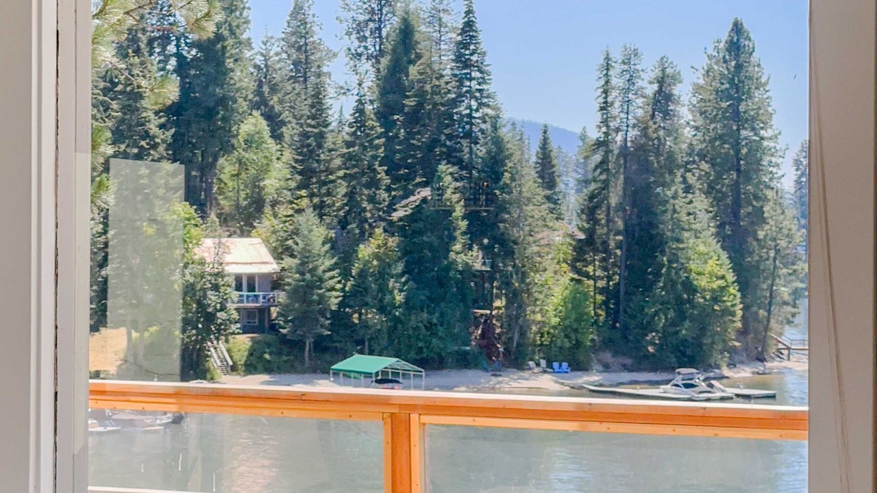 Photo of Livingroom in Hayden