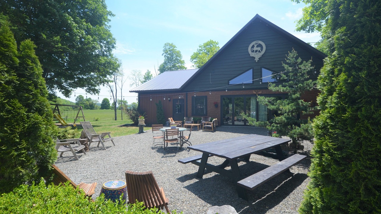 Photo of Outdoor in Caroline