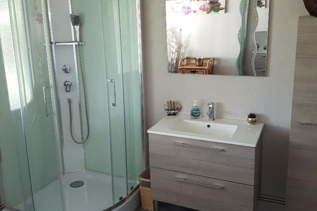 Photo of Bathroom in Billy