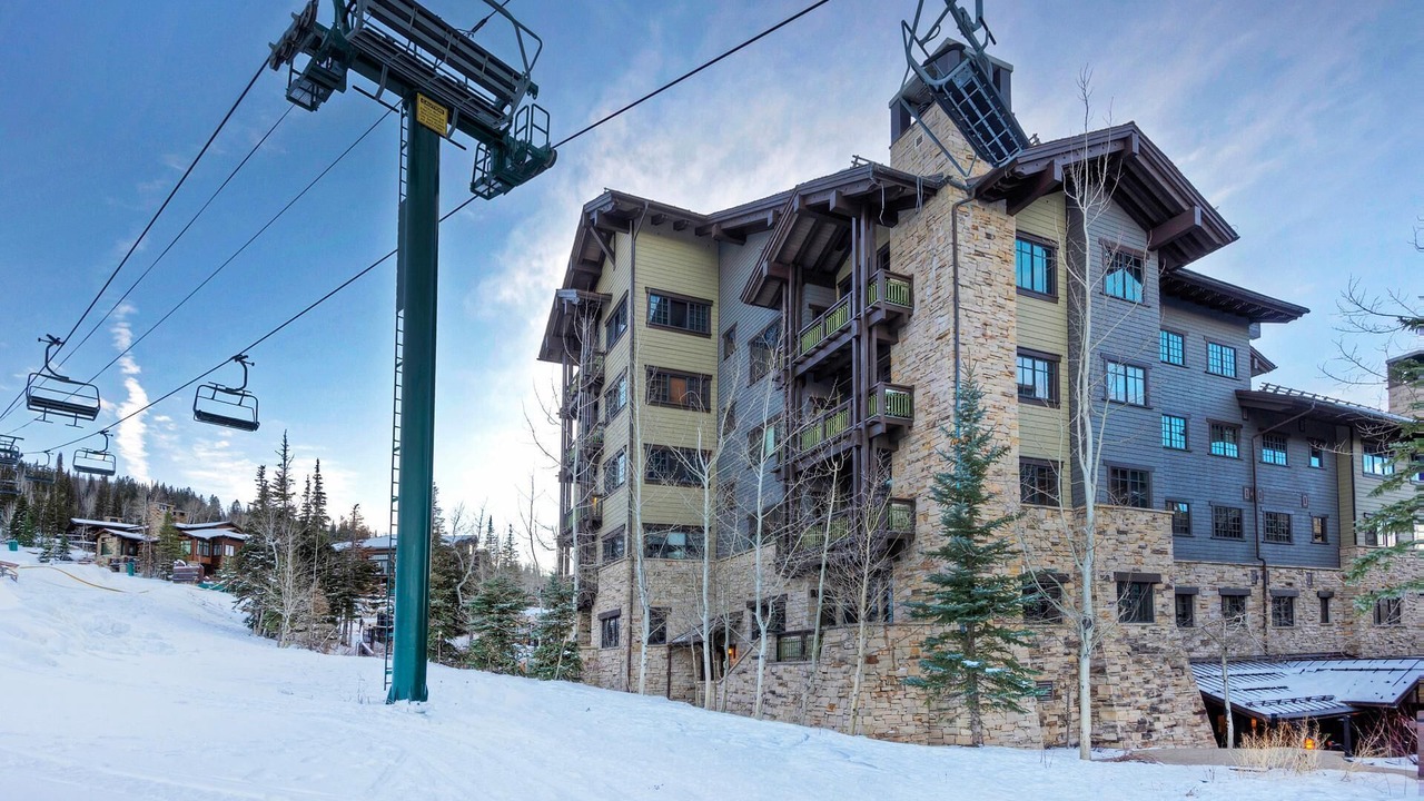 Photo of Outdoor in Empire Pass