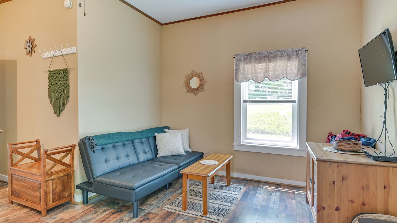 Photo of Livingroom in Schenevus