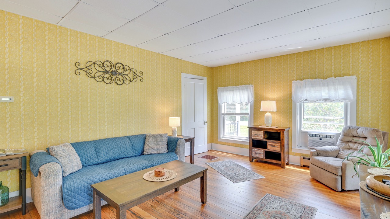 Photo of Livingroom in Schenevus