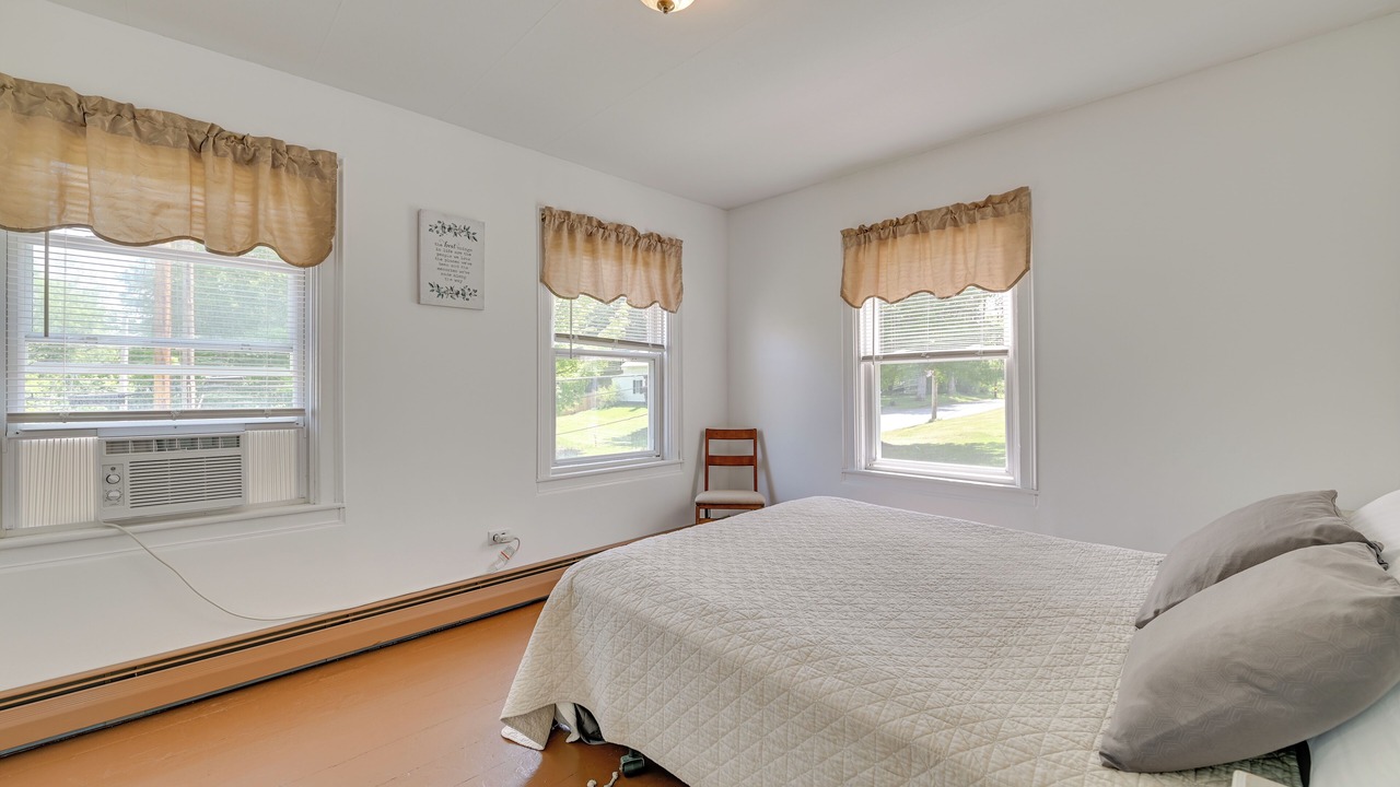 Photo of Bedroom in Schenevus