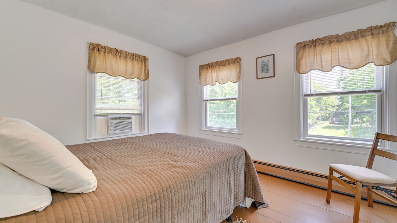 Photo of Bedroom in Schenevus