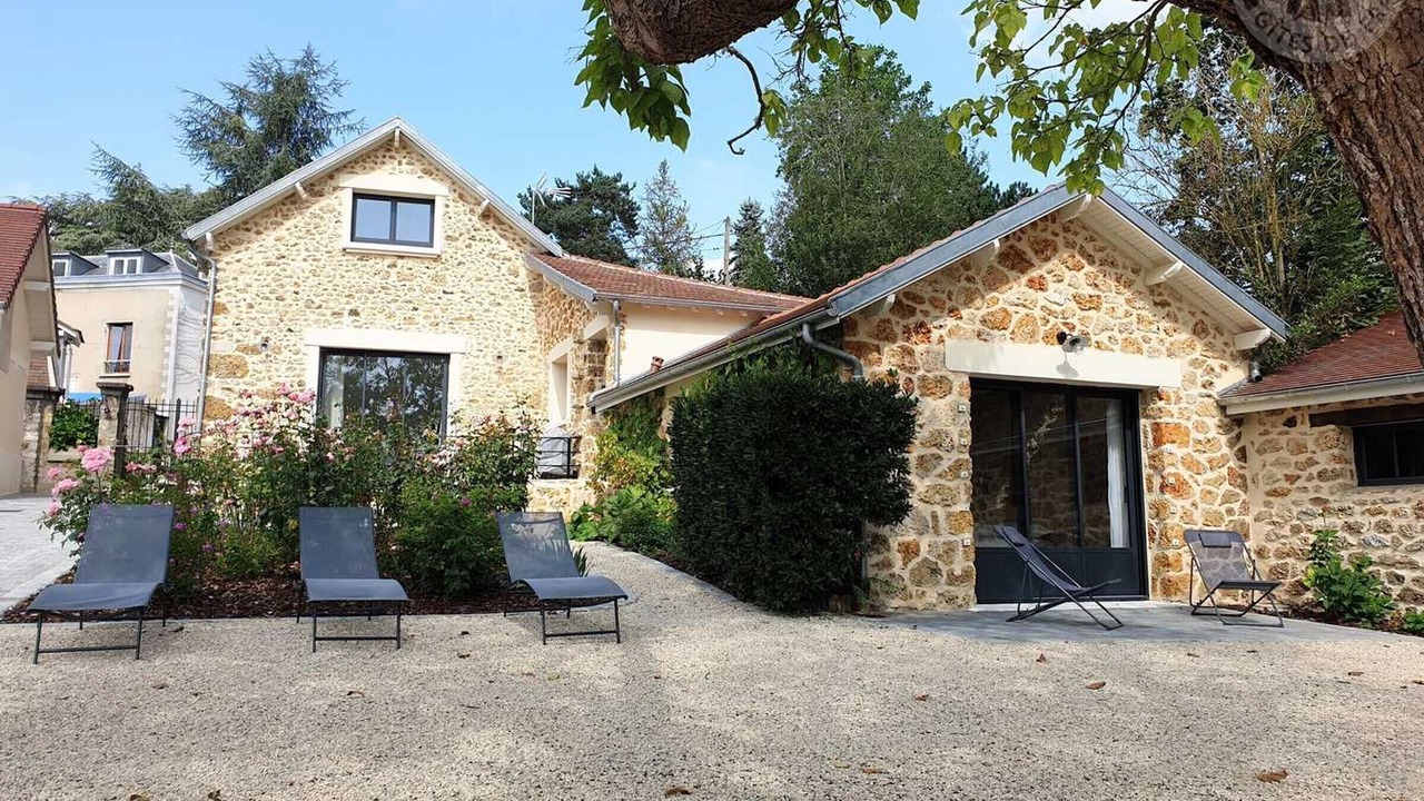 Photo of Outdoor in Senlisse