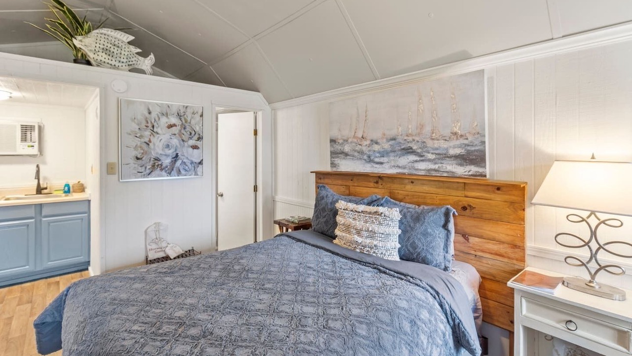 Photo of Bedroom in Oil City