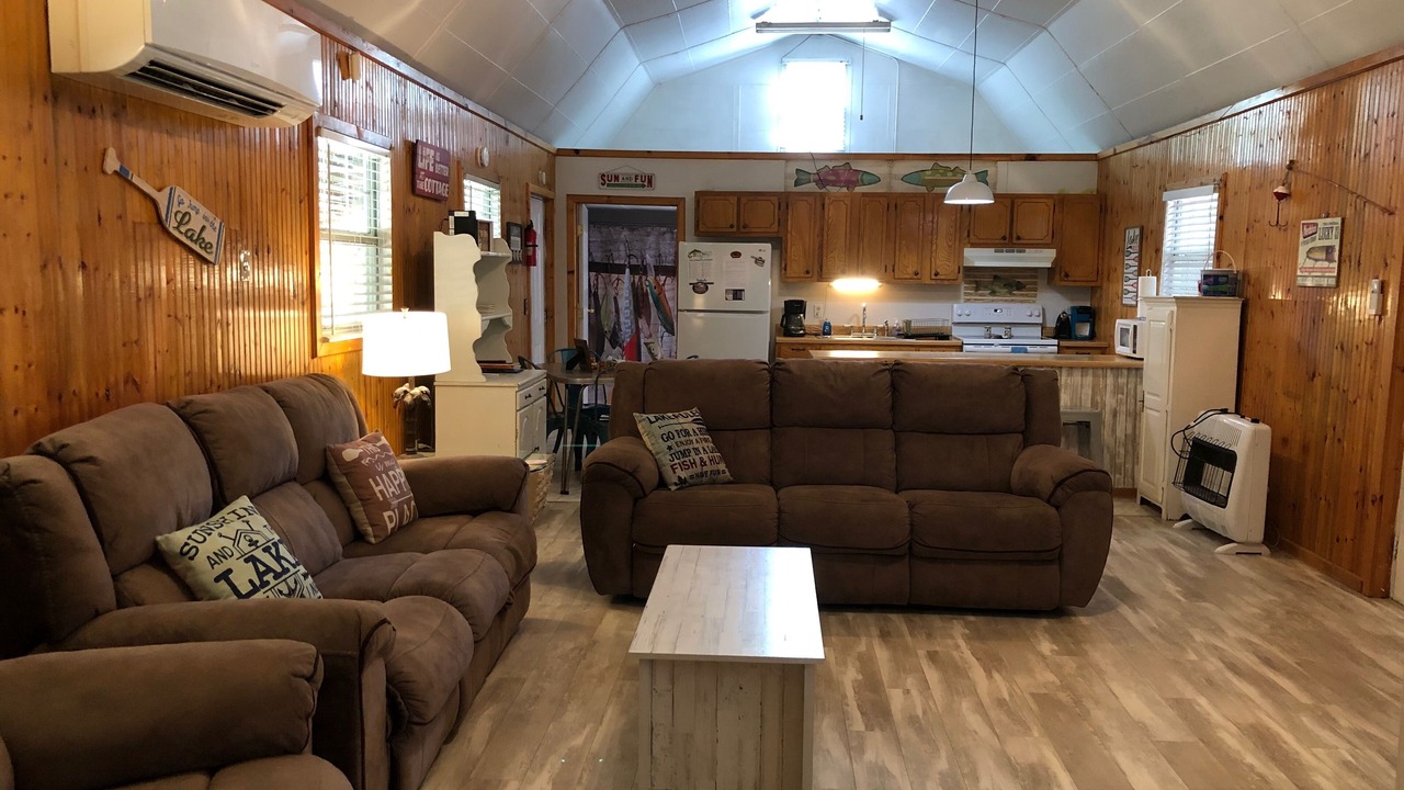 Photo of Livingroom in Canadian
