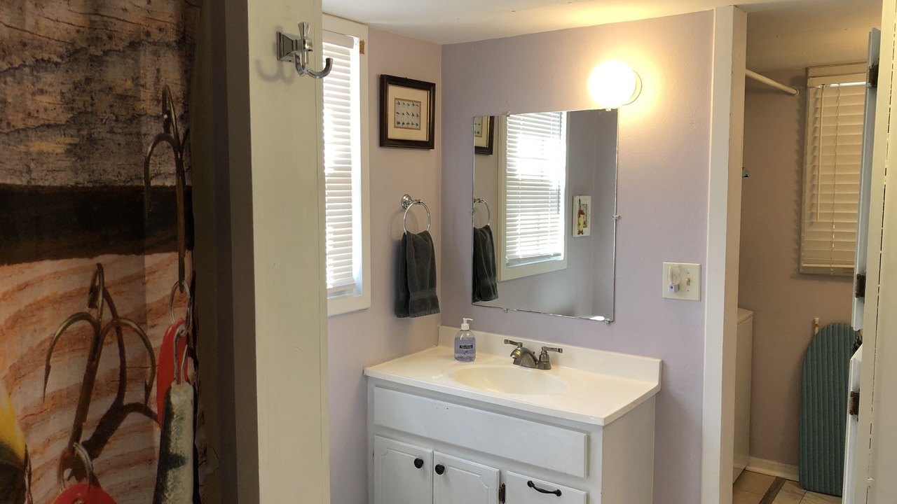 Photo of Bathroom in Canadian