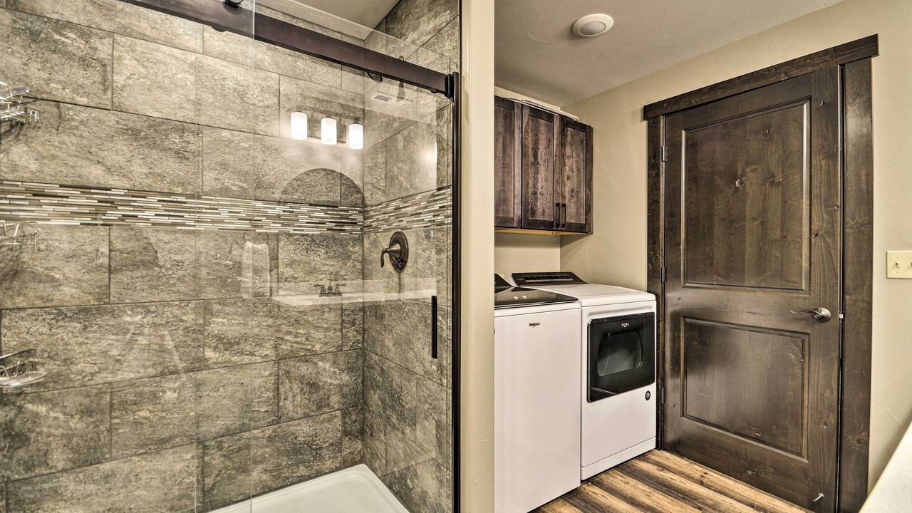 Photo of Bathroom in McLeod