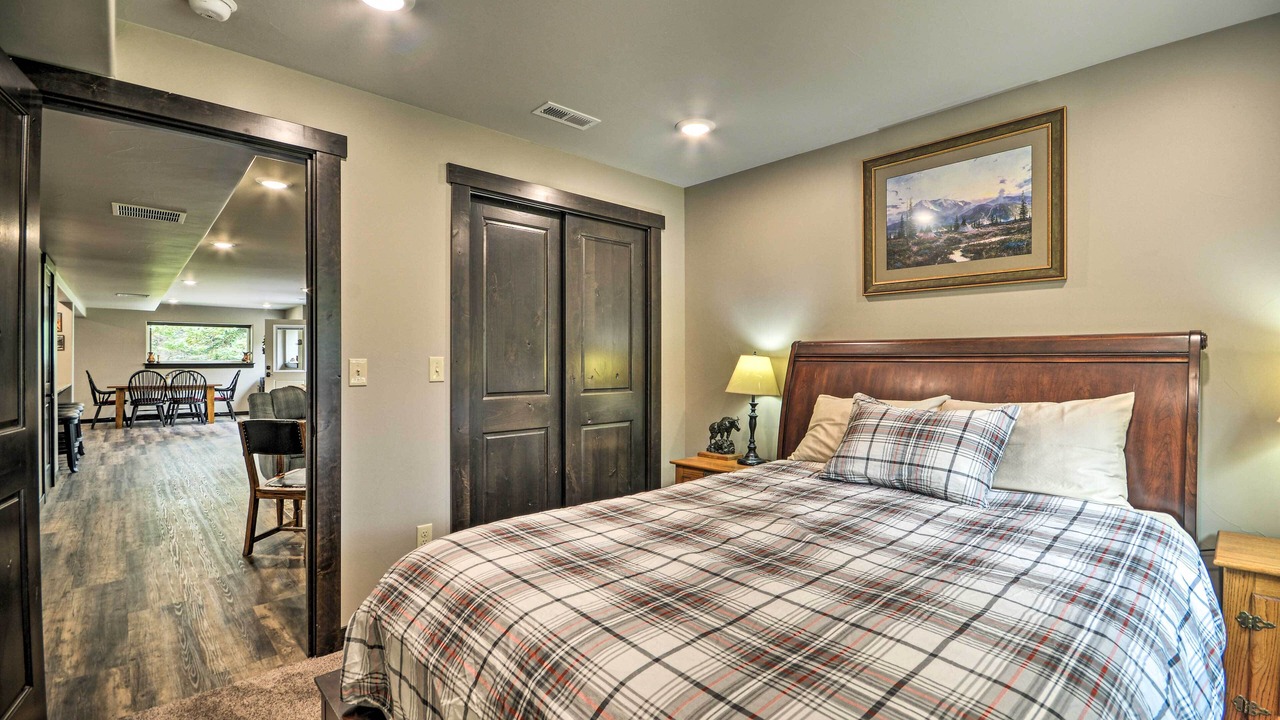 Photo of Others in McLeod