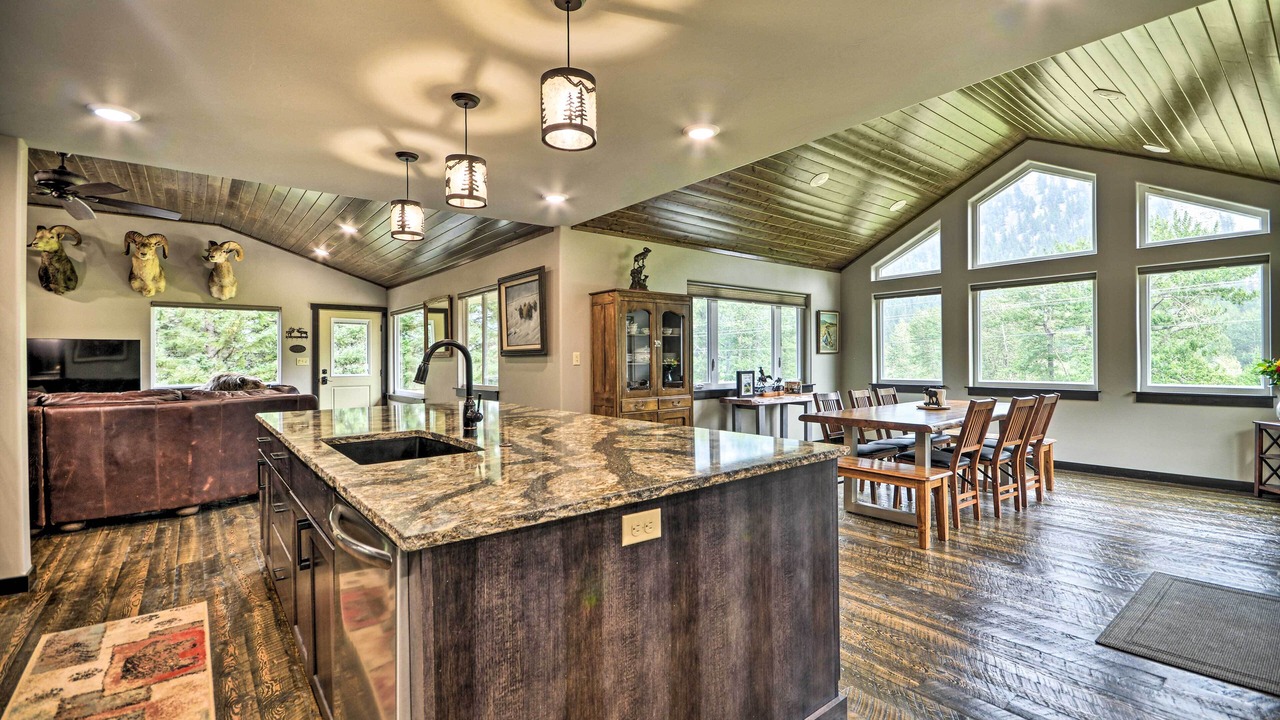 Photo of Others in McLeod