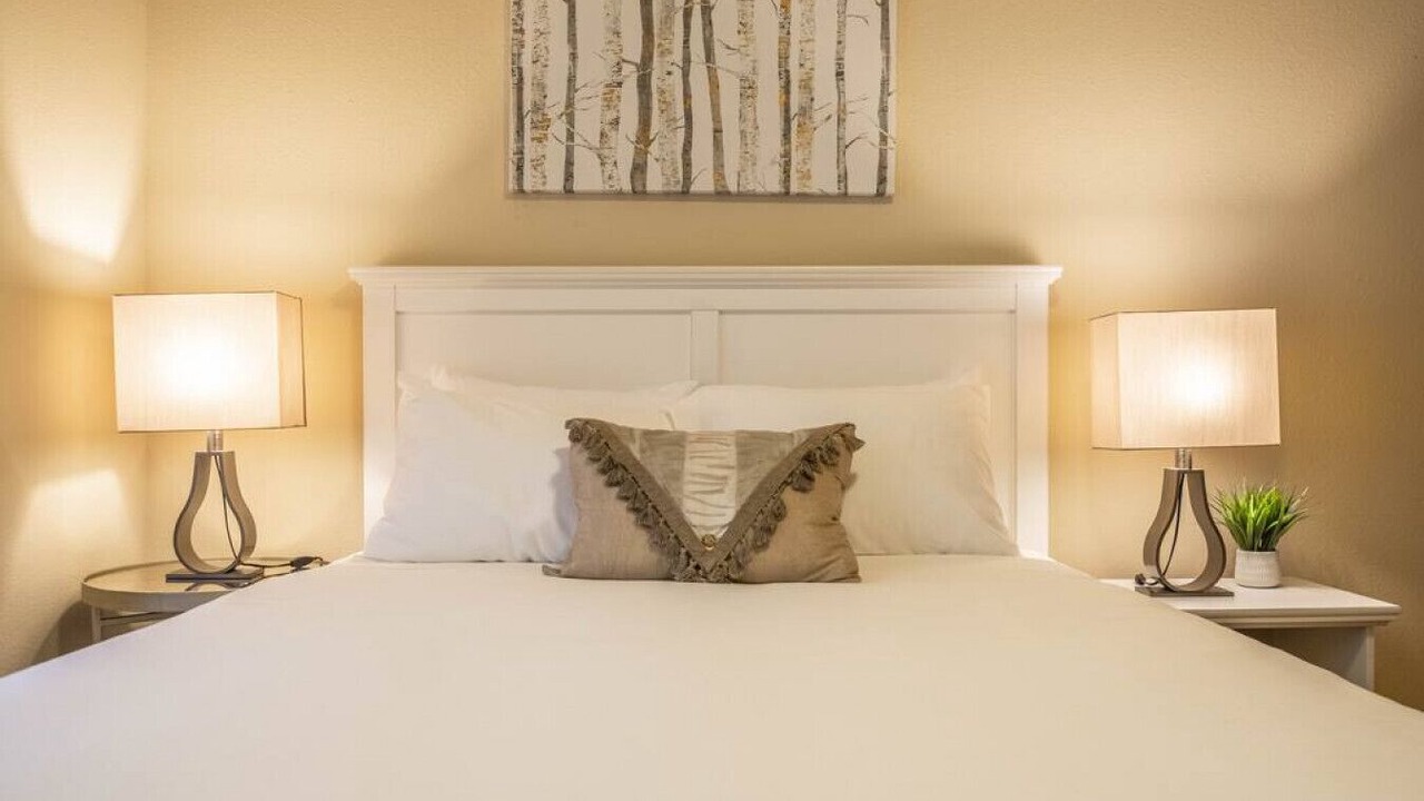 Photo of Bedroom in Holly