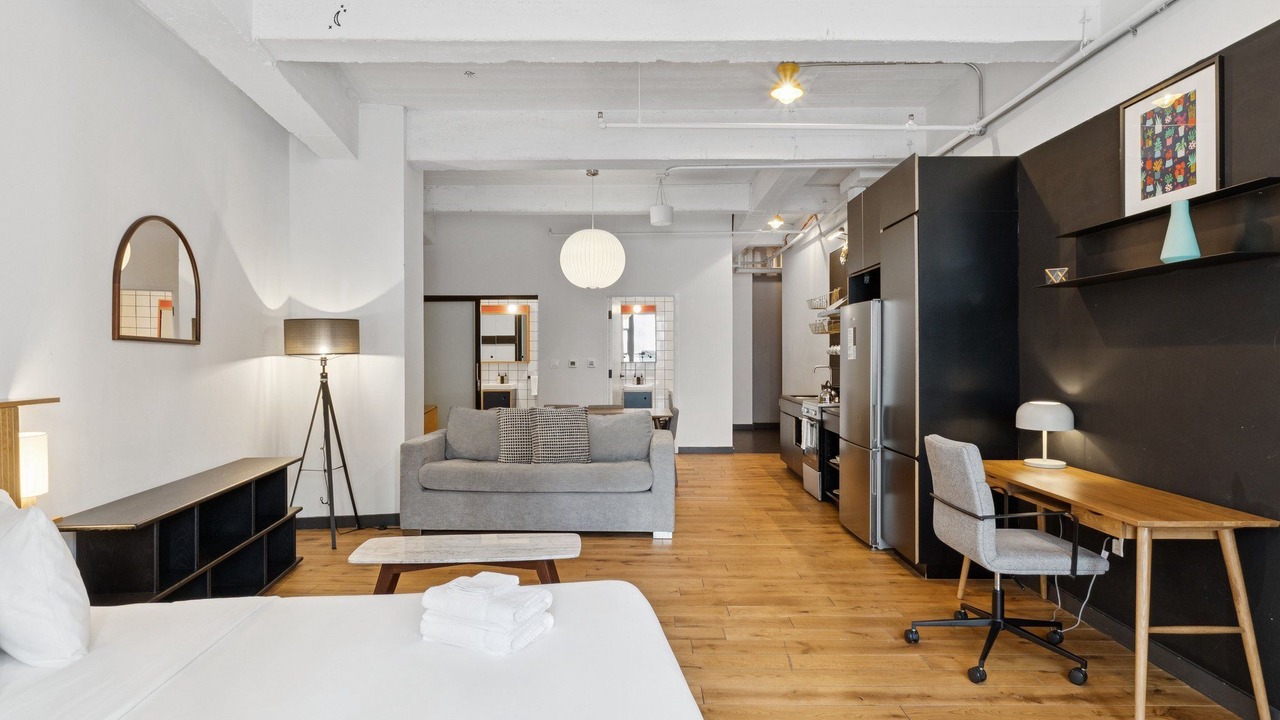 Photo of Livingroom in Financial District