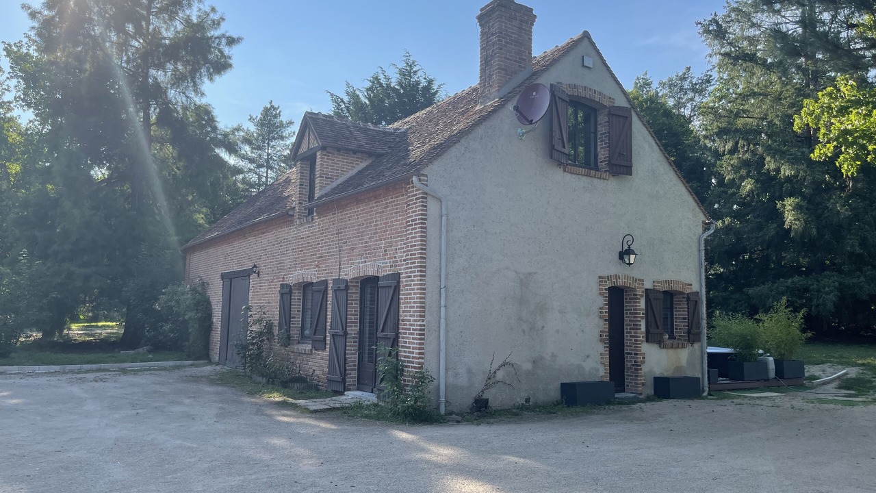 Photo of Outdoor in La Ferte-Saint-Aubin