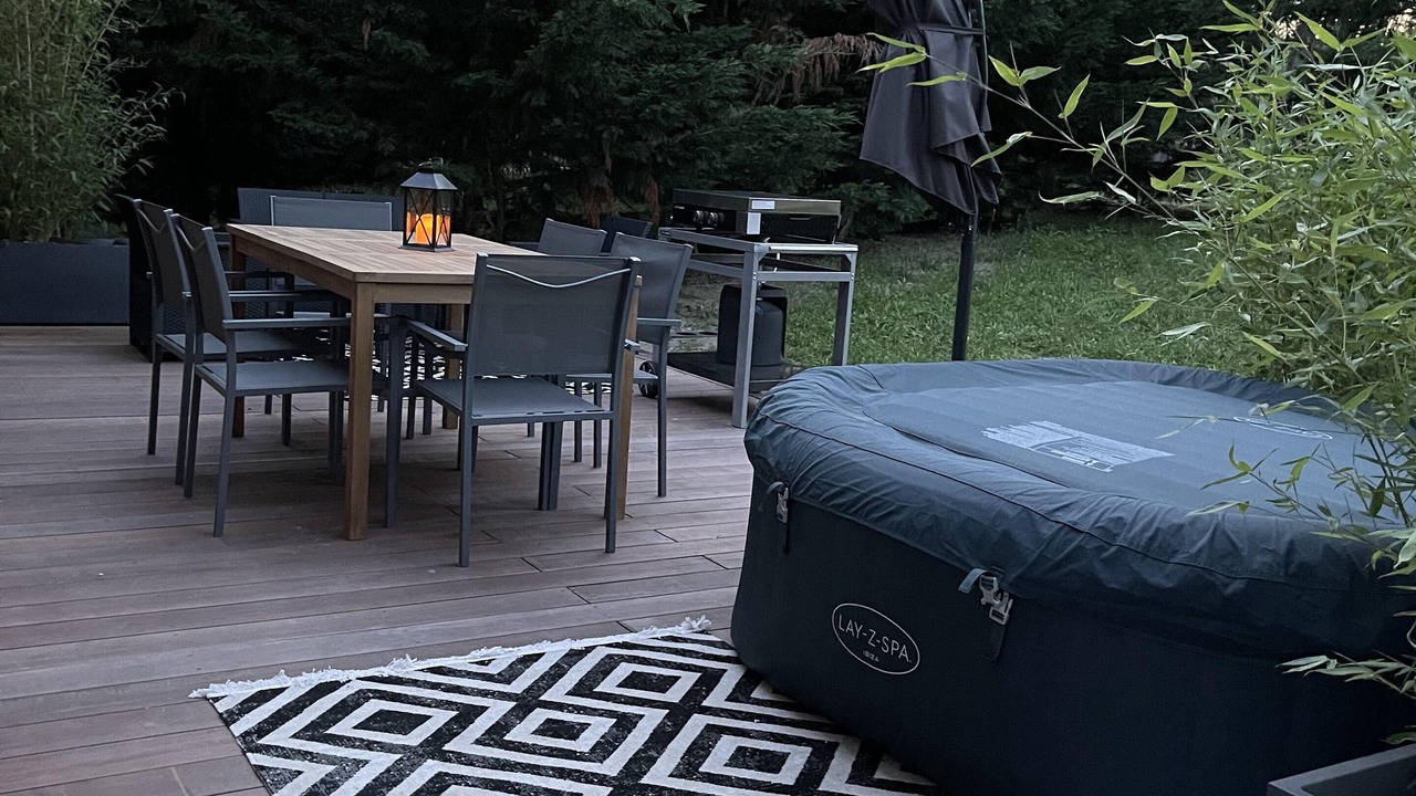 Photo of Outdoor in La Ferte-Saint-Aubin