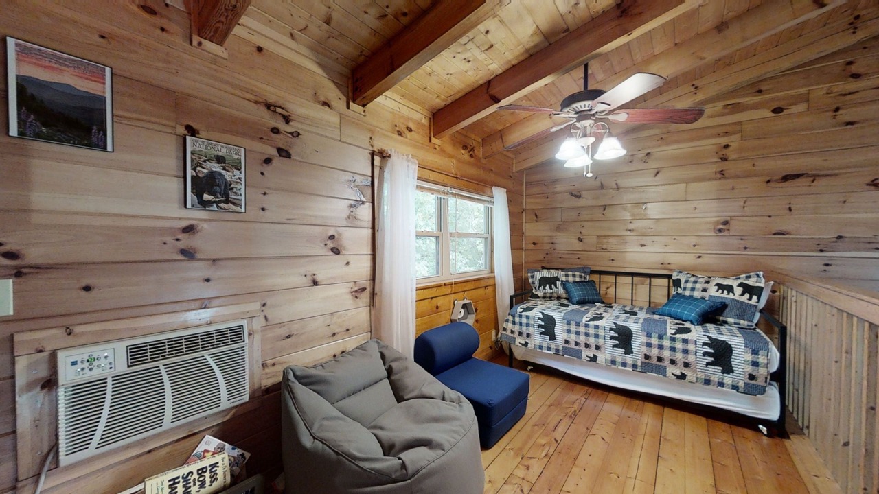 Photo of Bedroom in Newport