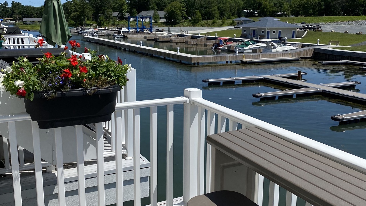 Photo of Patio Balcony in Alexandria Bay