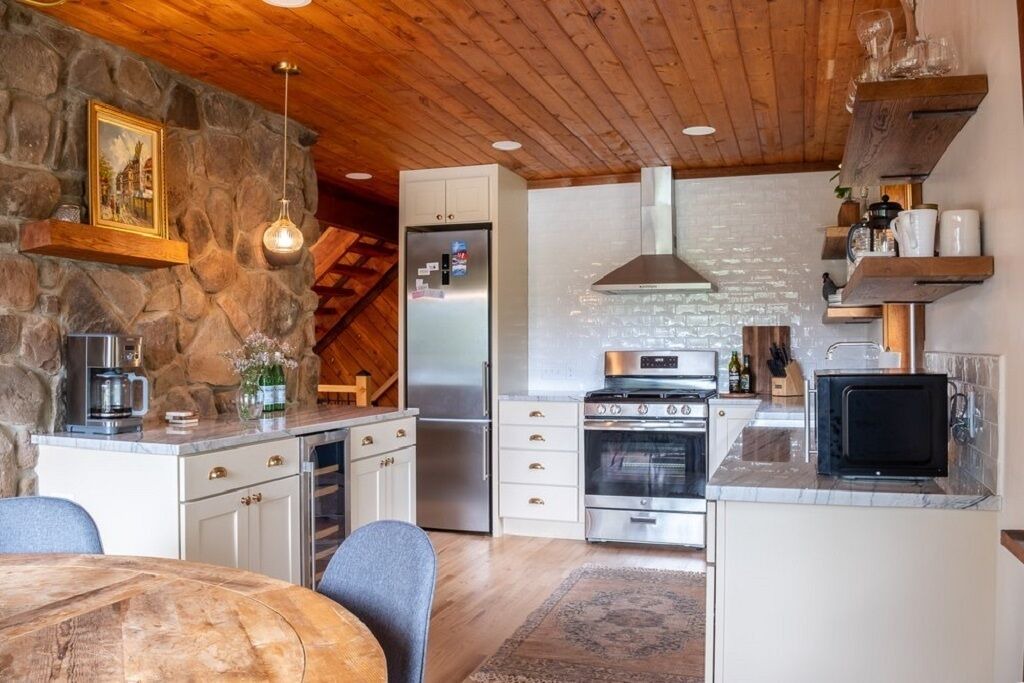 Photo of Kitchen in Town of Delaware