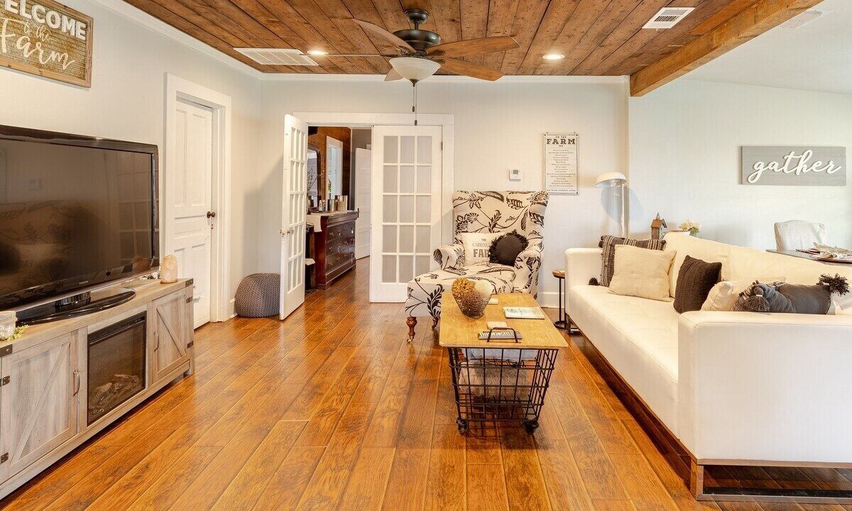 Photo of Livingroom in Waxahachie