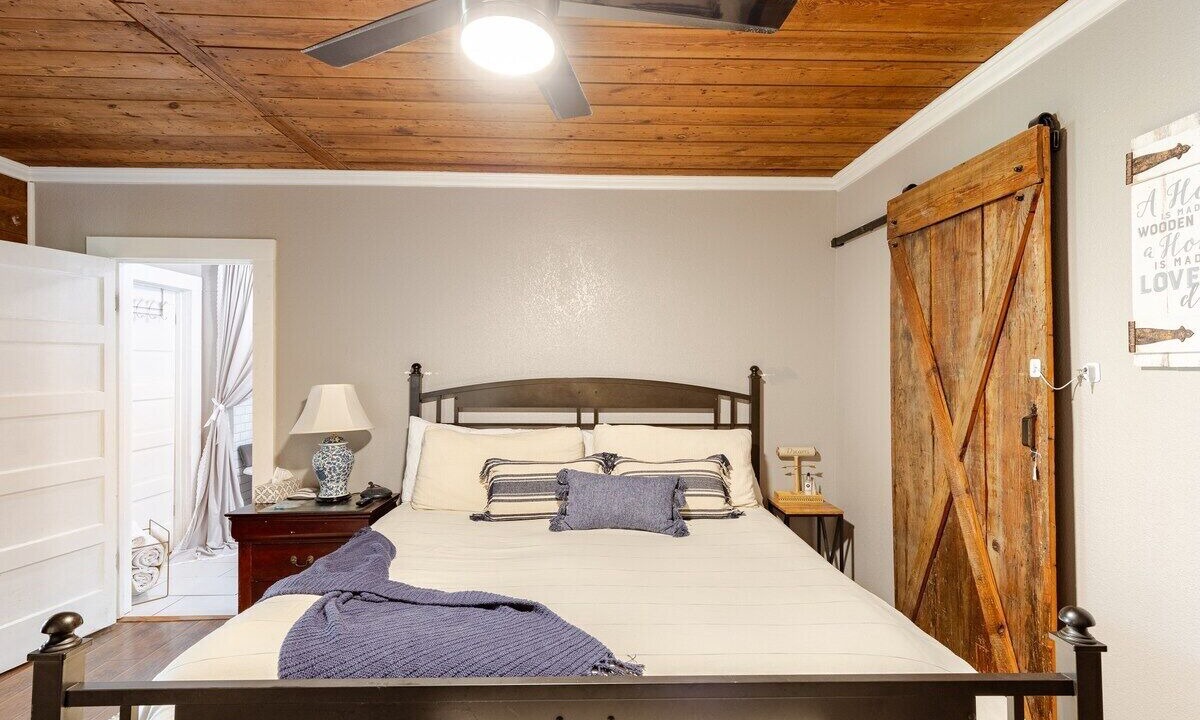 Photo of Bedroom in Waxahachie