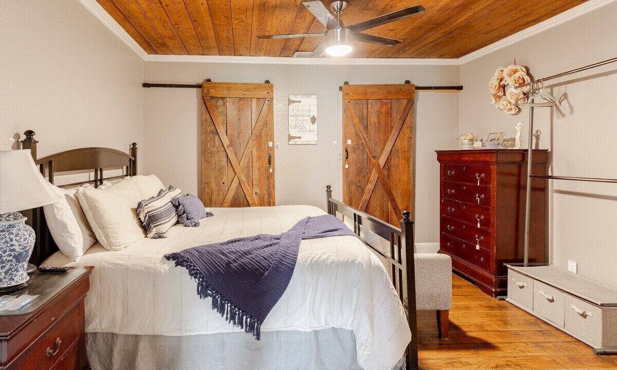 Photo of Bedroom in Waxahachie