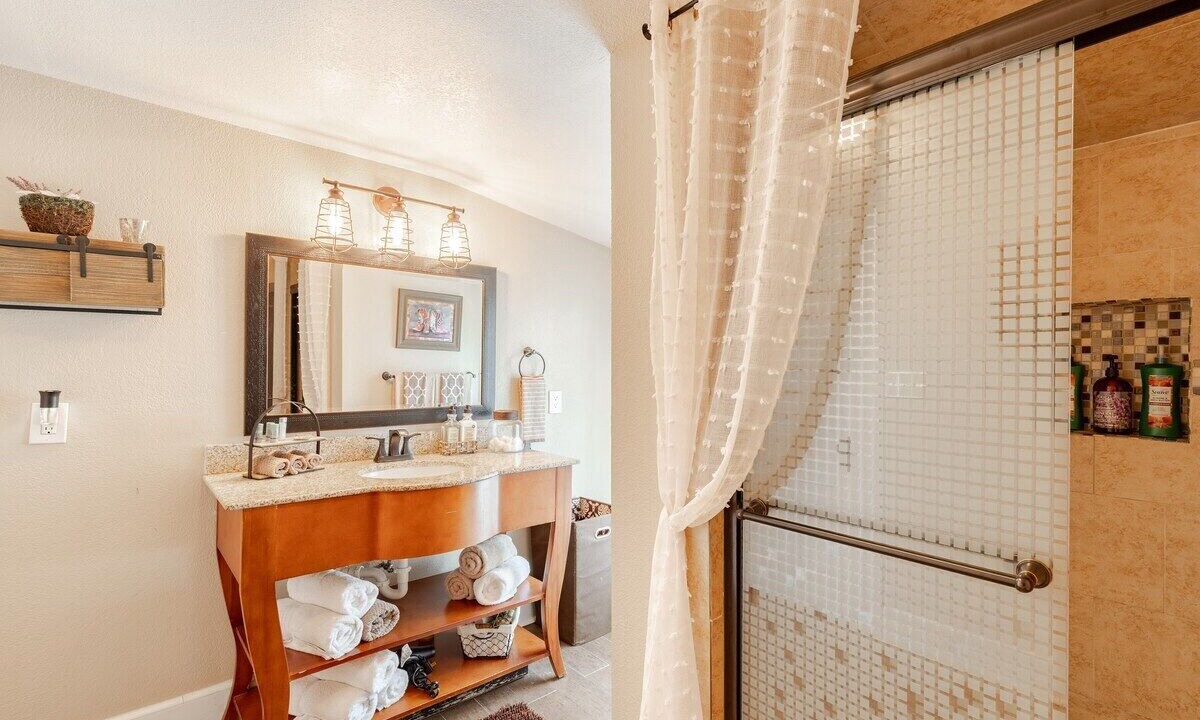 Photo of Bathroom in Waxahachie