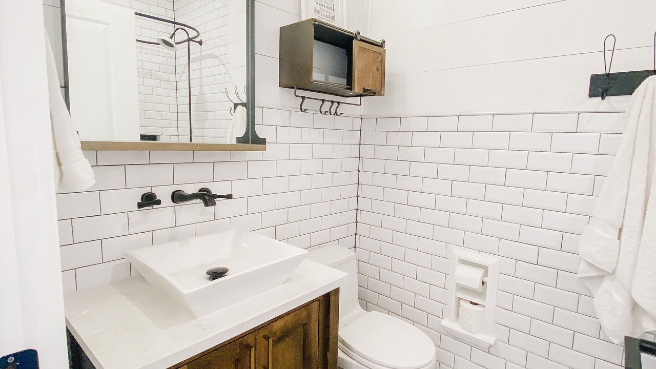 Photo of Bathroom in Manor