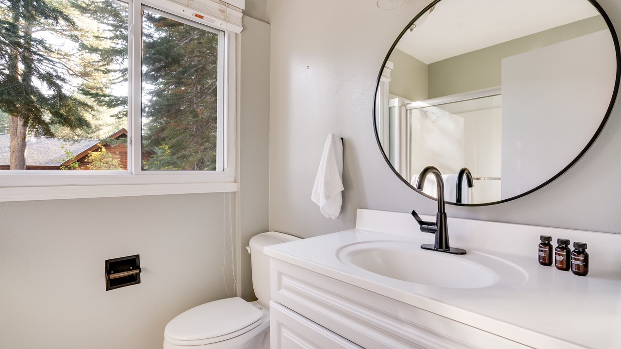 Photo of Bathroom in Tahoma