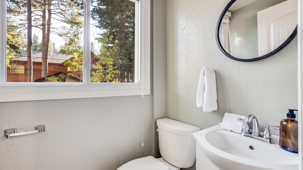 Photo of Bathroom in Tahoma