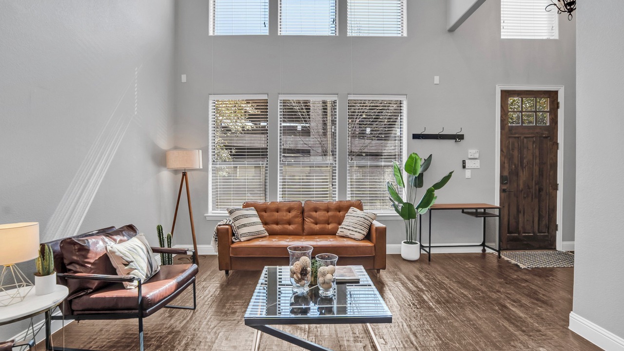 Photo of Livingroom in Legacy Park